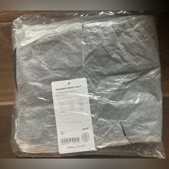 NWT Athleta Delancey Moto Tight - Picture 6 of 6